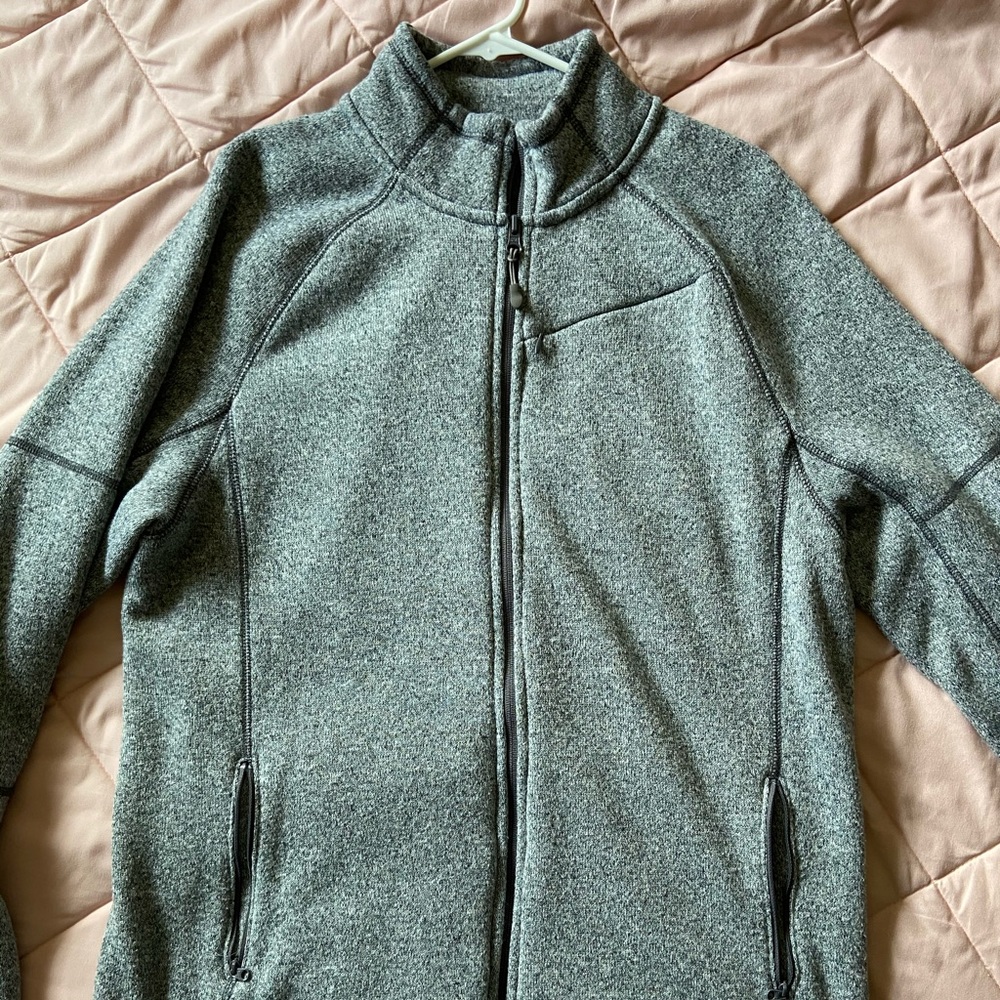 Gray old navy sports sweater - Picture 2 of 3
